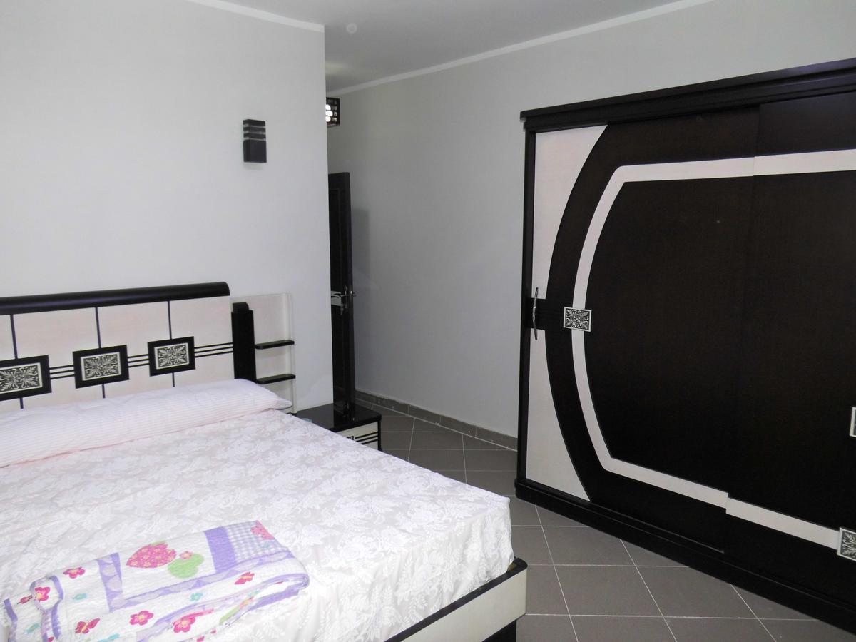 Three-Bedroom Apartment At Louly Beach Resort アインソフナ エクステリア 写真