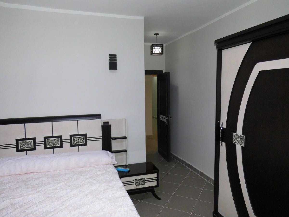 Three-Bedroom Apartment At Louly Beach Resort アインソフナ エクステリア 写真